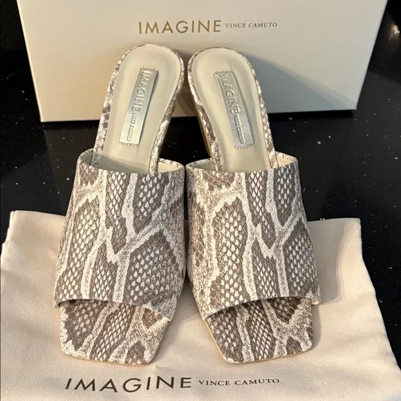 *Vince Camuto IM-DAHRA ROCCIA White Gold DOMINO Snake Print Open Toe Wedges - Picture 2 of 16